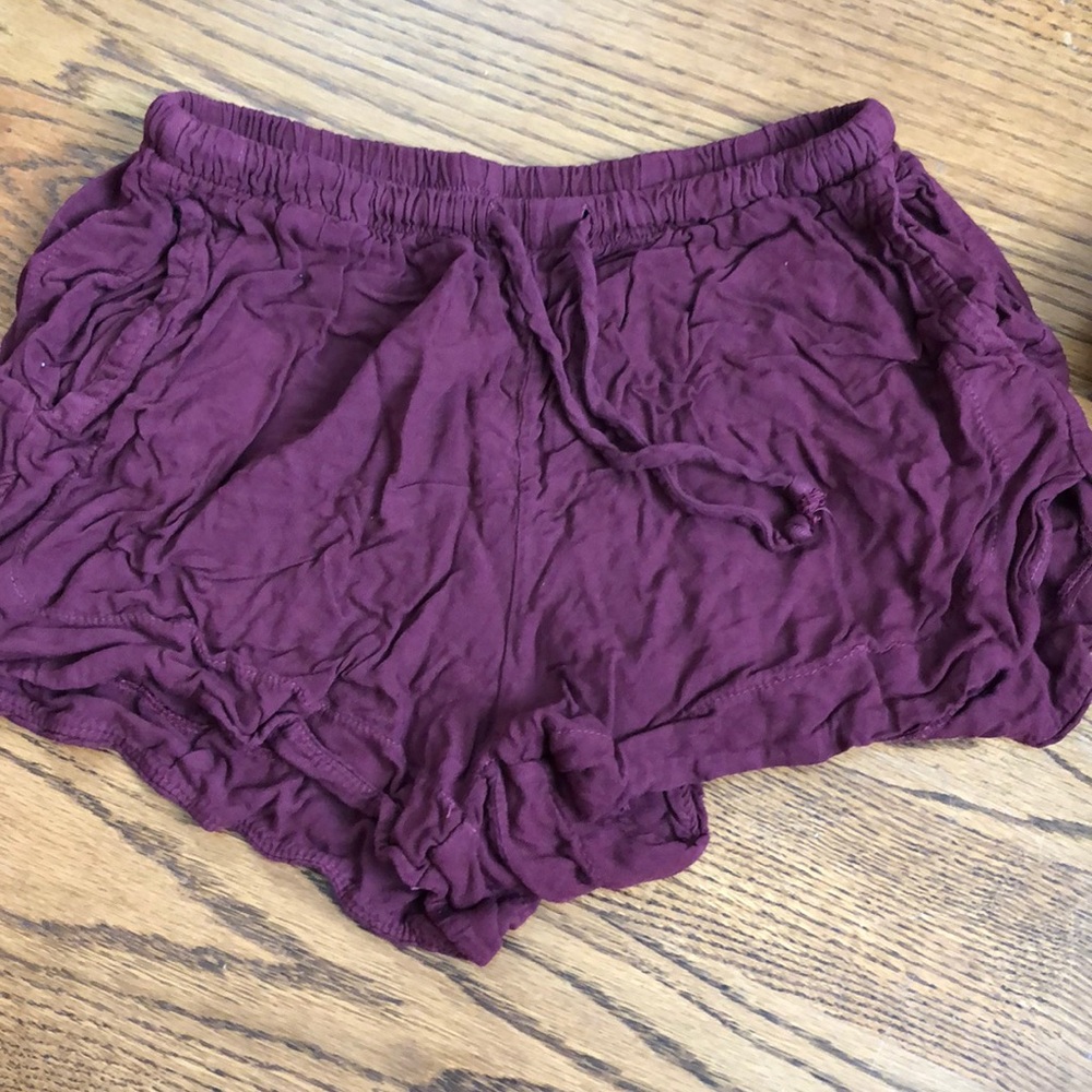 Casual comfy maroon shorts